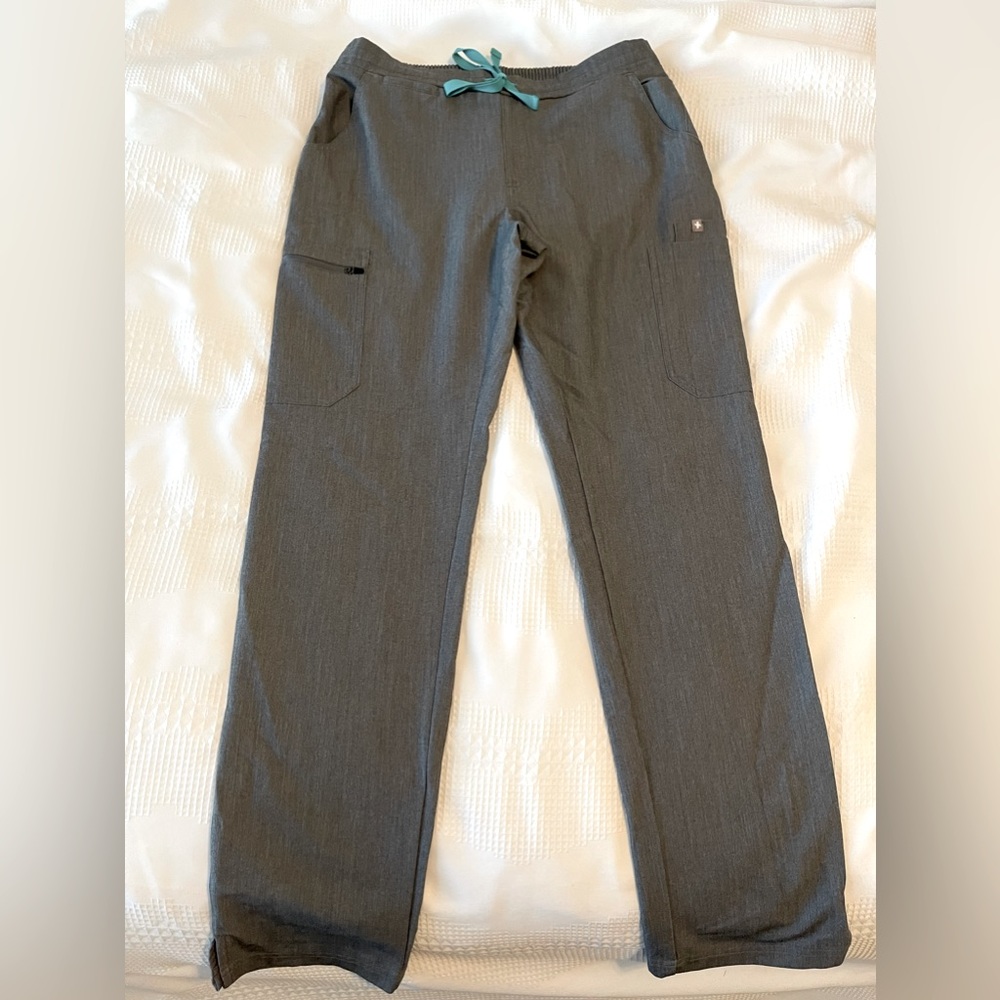 Figs Graphite Yola Regular Length Small Scrub Pants for Womwn